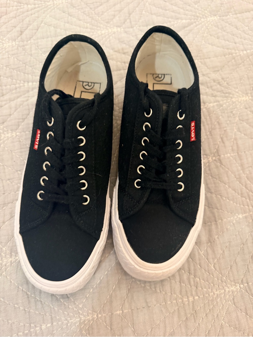 Levi's Black Canvas Women's Low-Top Sneakers with White Sole